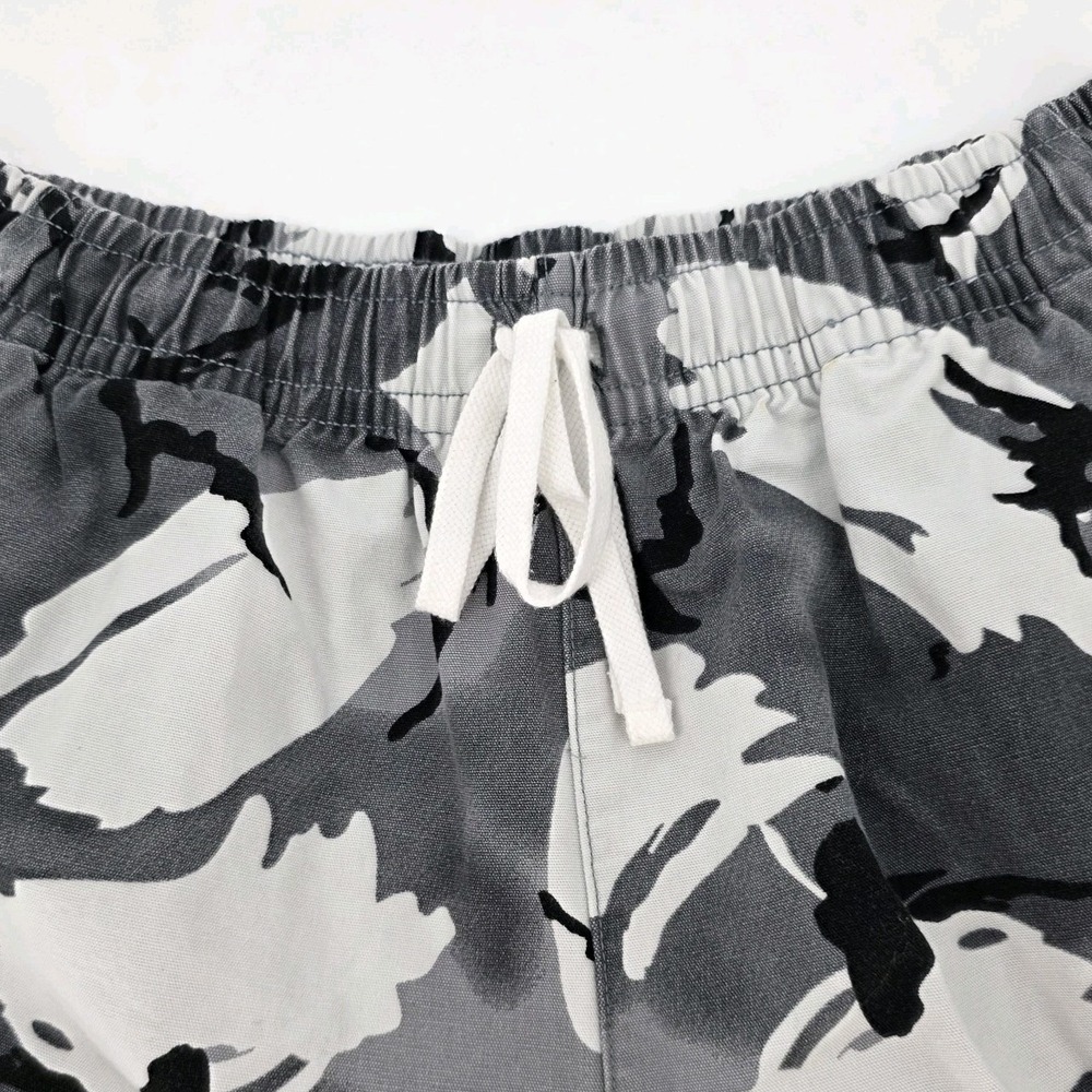 Nike Men's Medium Brushstroke Camouflage Shorts Drawstring Elastic Waist Gray - Picture 5 of 9
